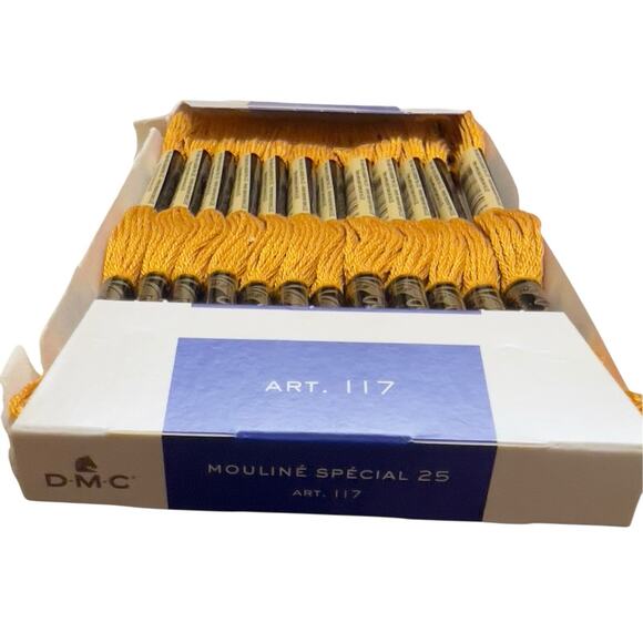 BRAND NEW DMC Floss #3852 V DK STRAW ** 12 Skeins for $10.25 **Dark Yellow Gold - Picture 5 of 7